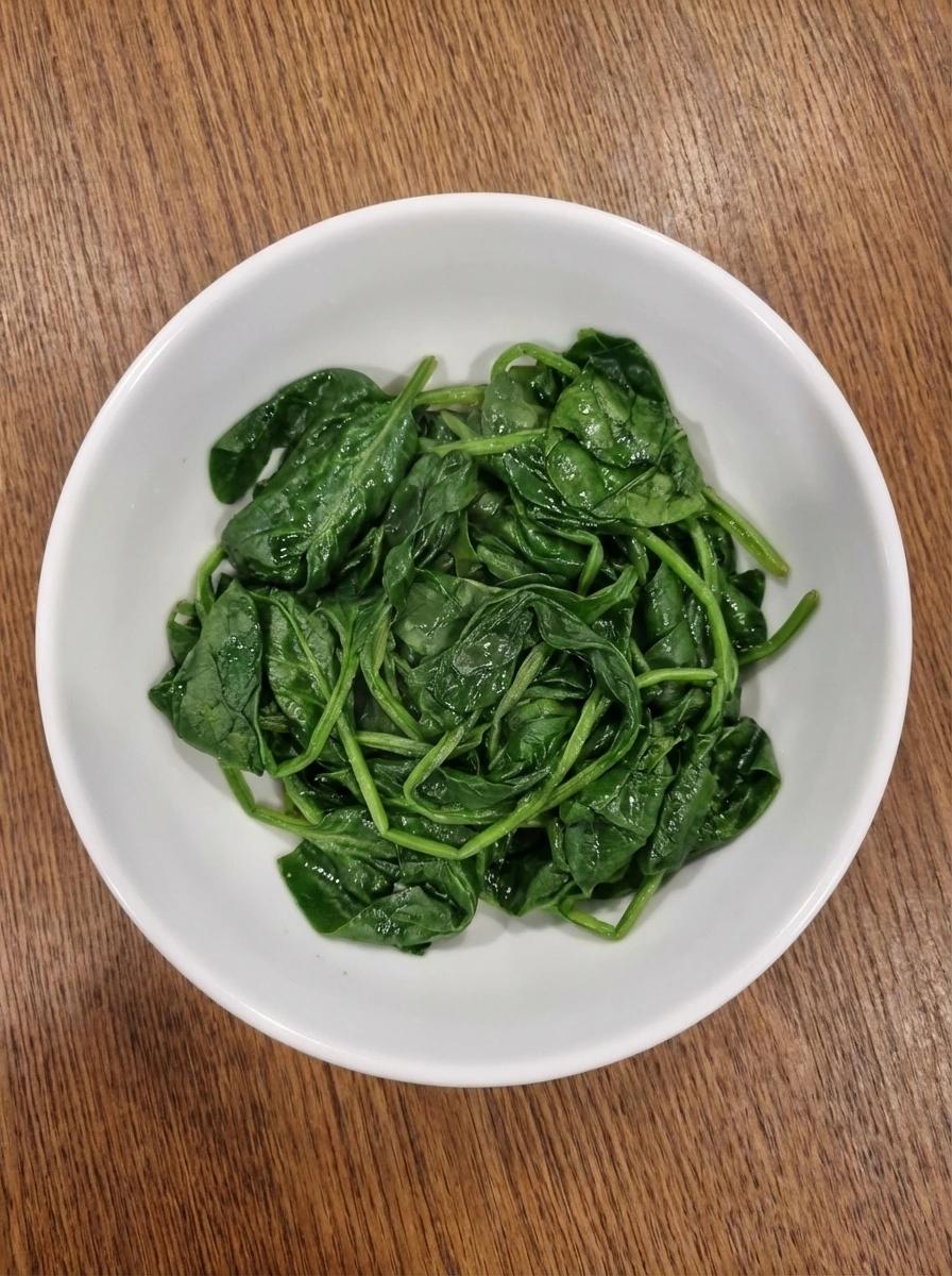 Wilted spinach for Spinach Cheese Omelette