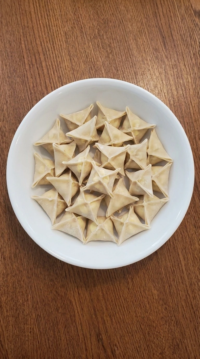 Banana Wonton Bites folded wonton wrappers with filling